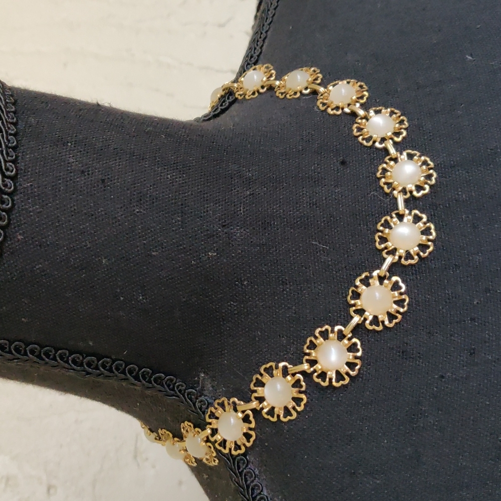 VTG Moonglow floral necklace #288